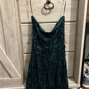 Windsor Emerald Sequin Homecoming Dress